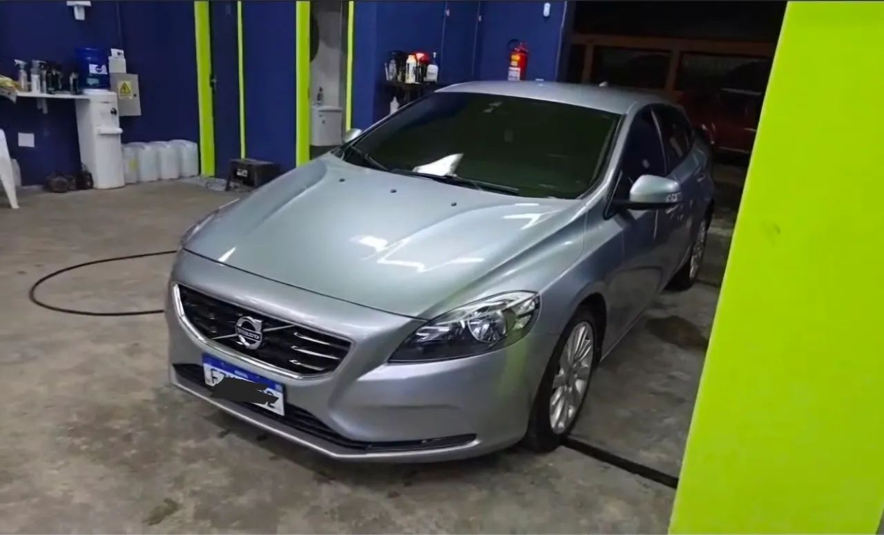 Volvo V40 V40 T-4 2.0 Aut./Mec. 2015
