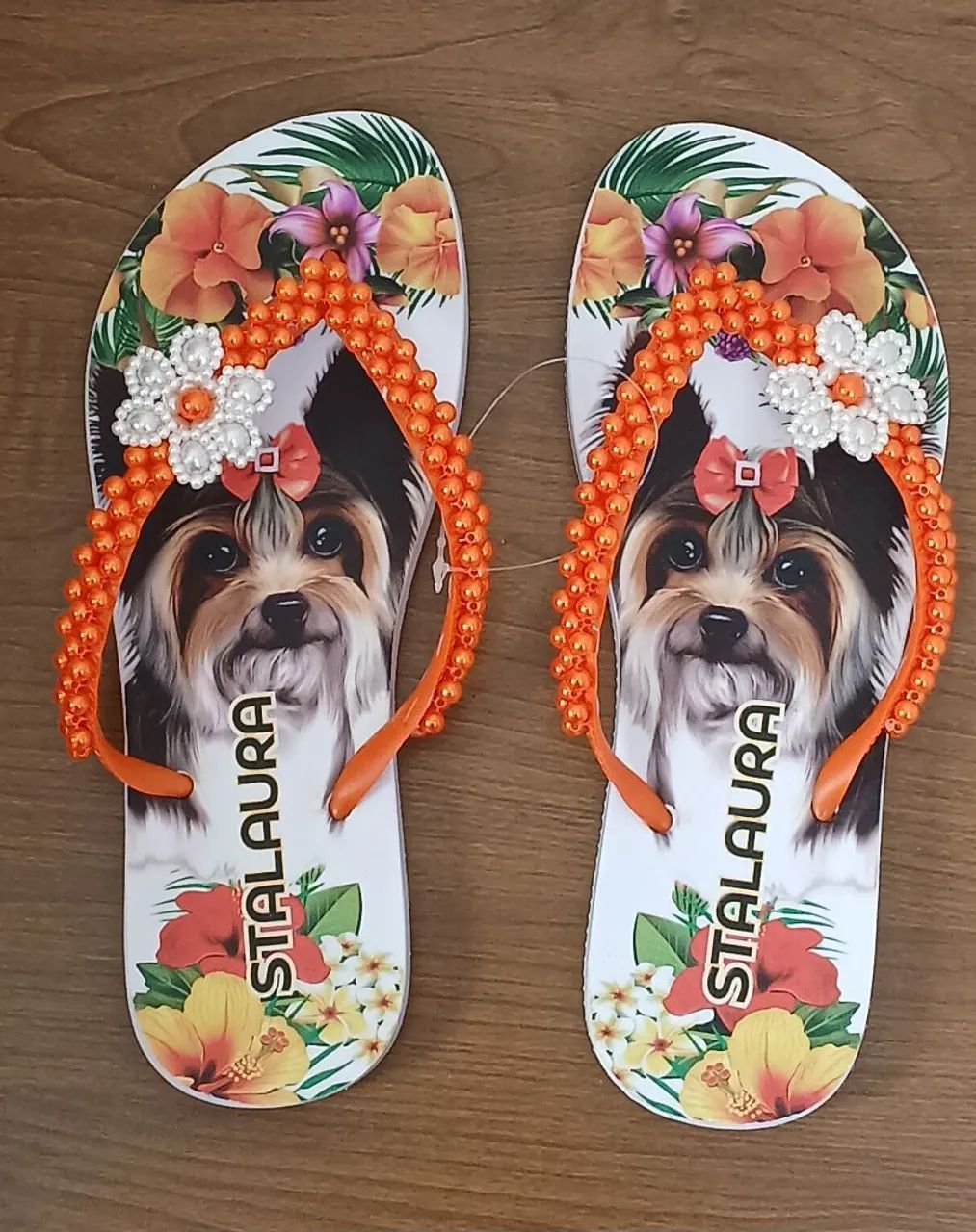 Chinelo Feminino Bordado Decorado com Pérolas 