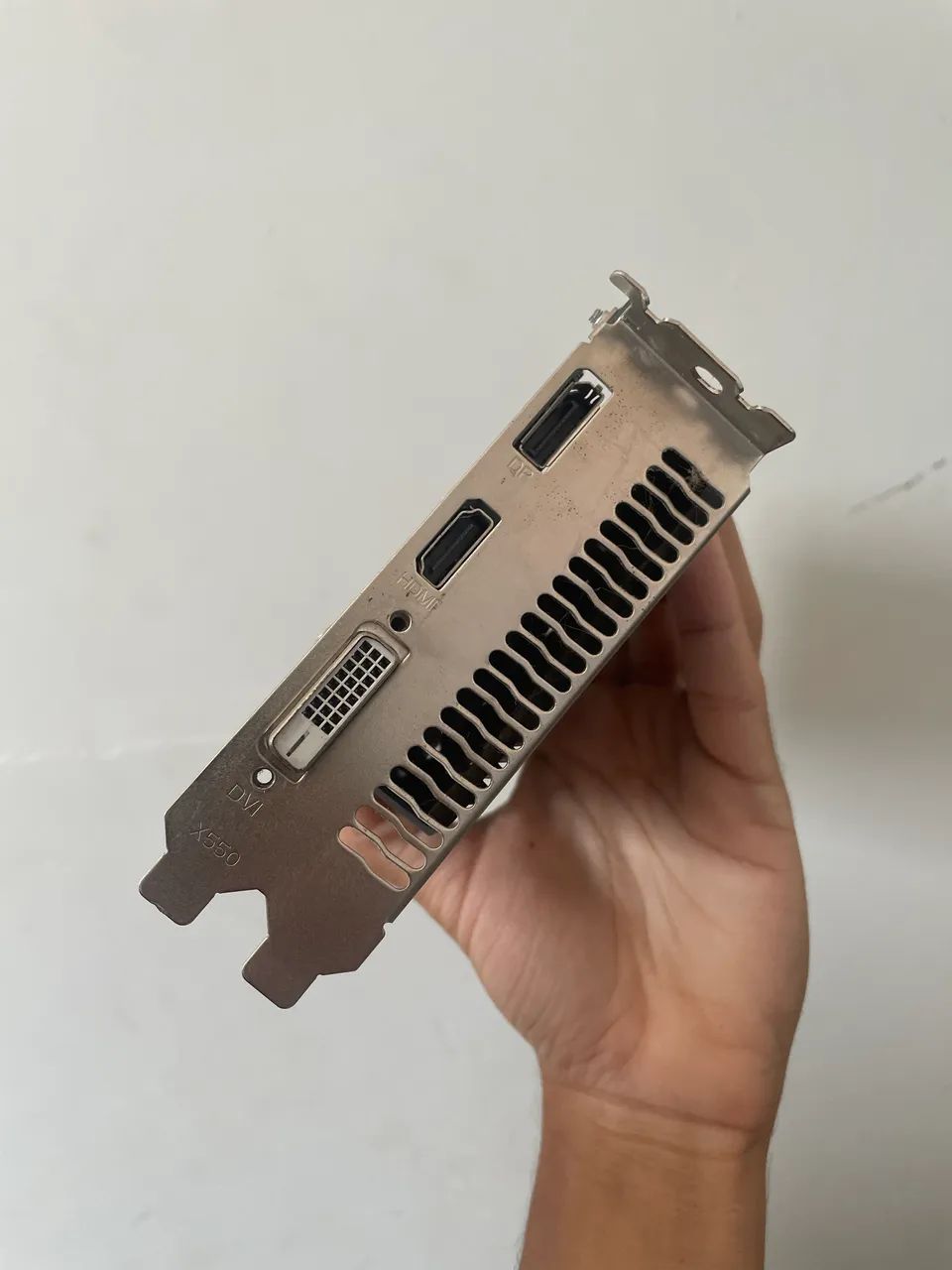 RX550/4GB 128BIT - Foto 2