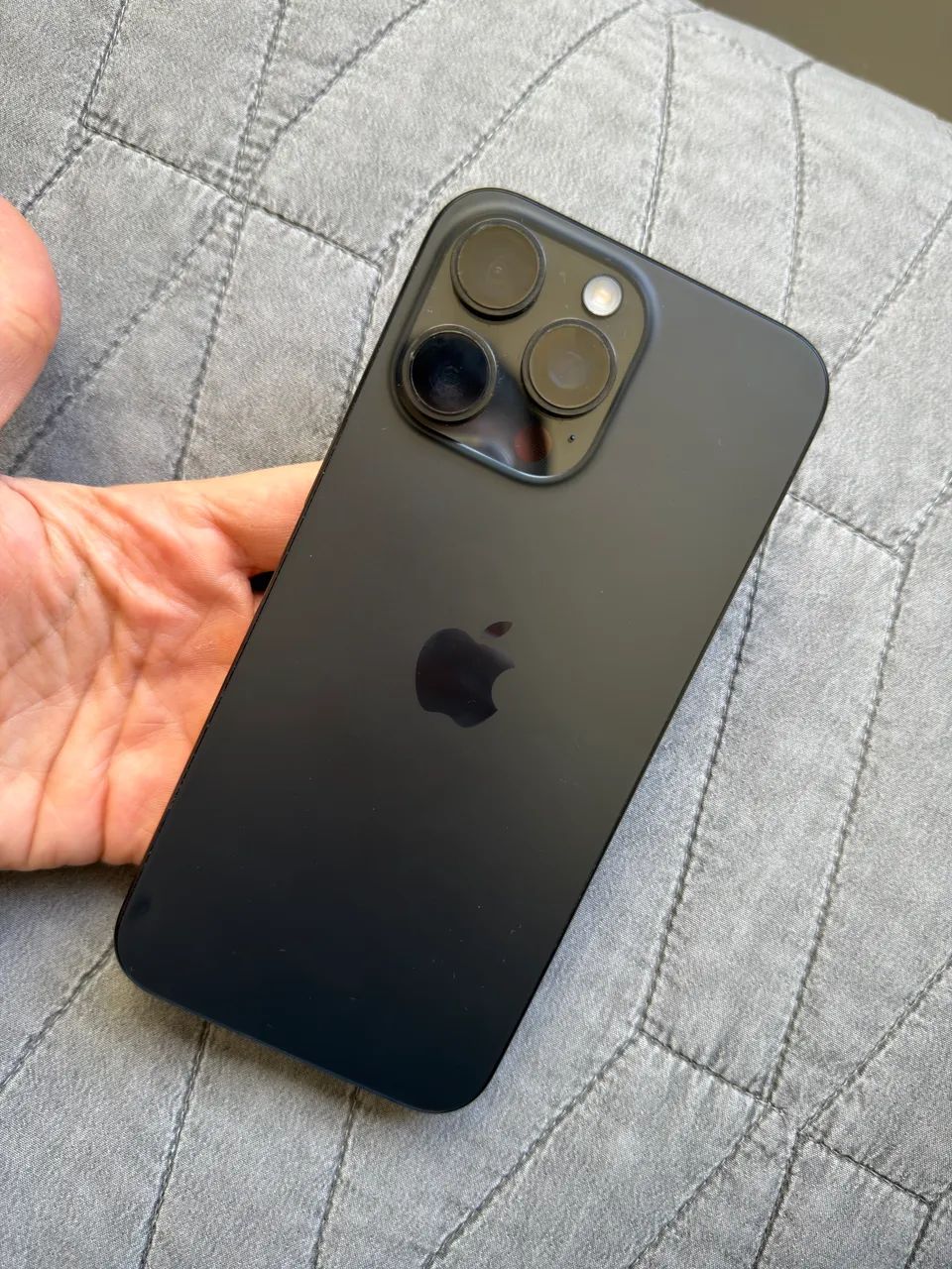 iPhone 15 Pro Max - semi novo - Foto 3