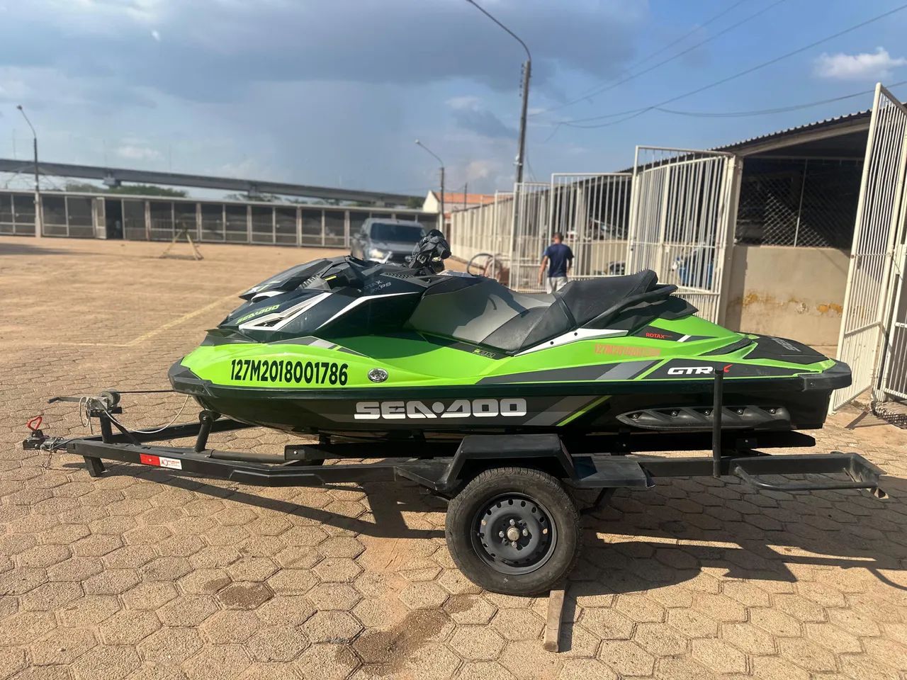 Jetski seadoo 230 gtr-x - Foto 5