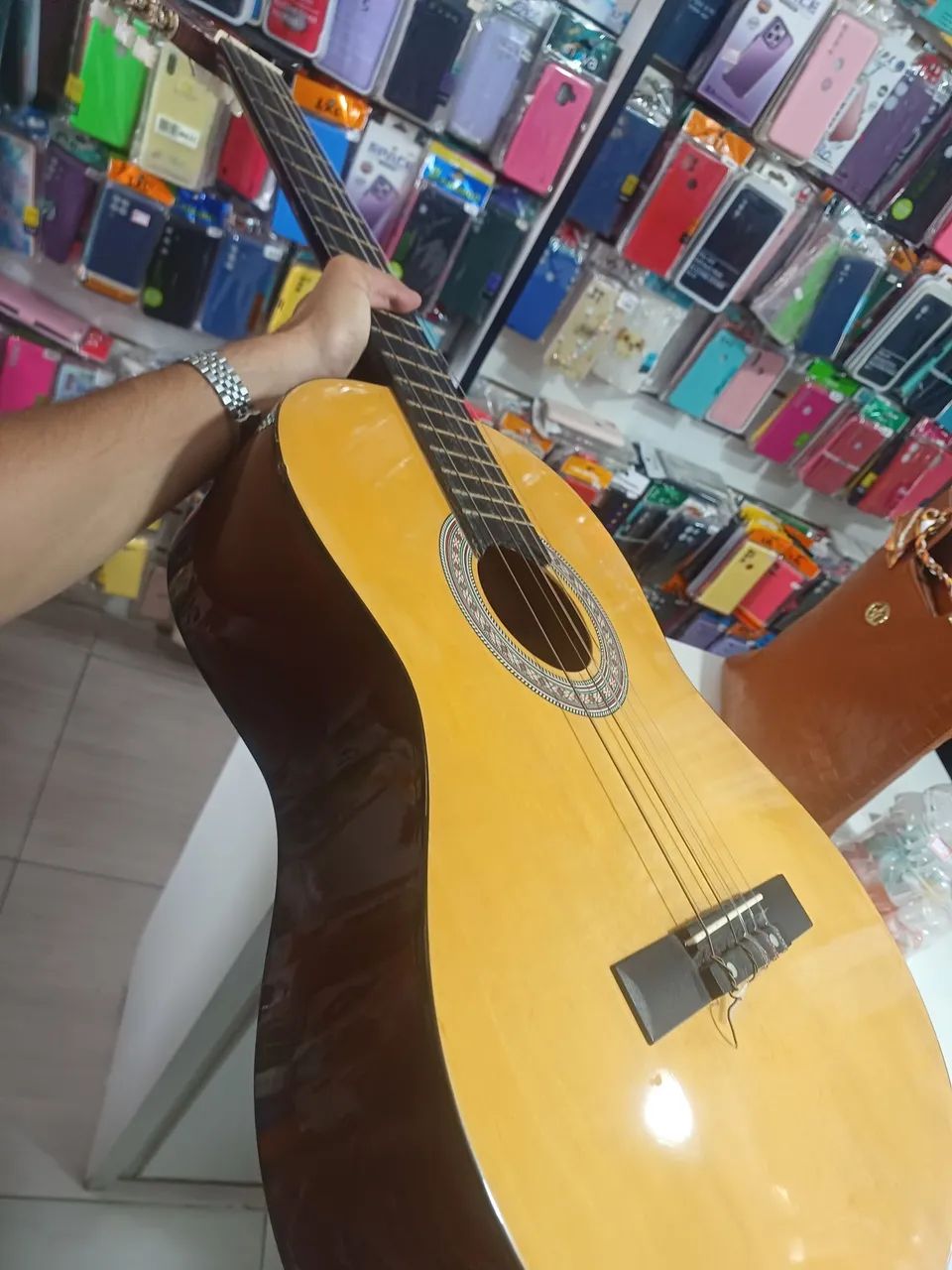 Violão conservado  - Foto 2