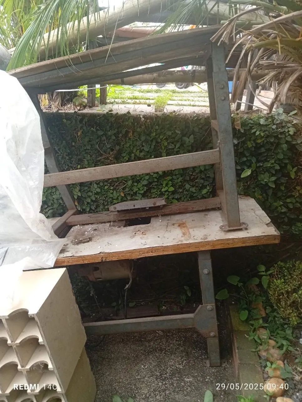 Vendo preço desapego máquina de costura  - Foto 4