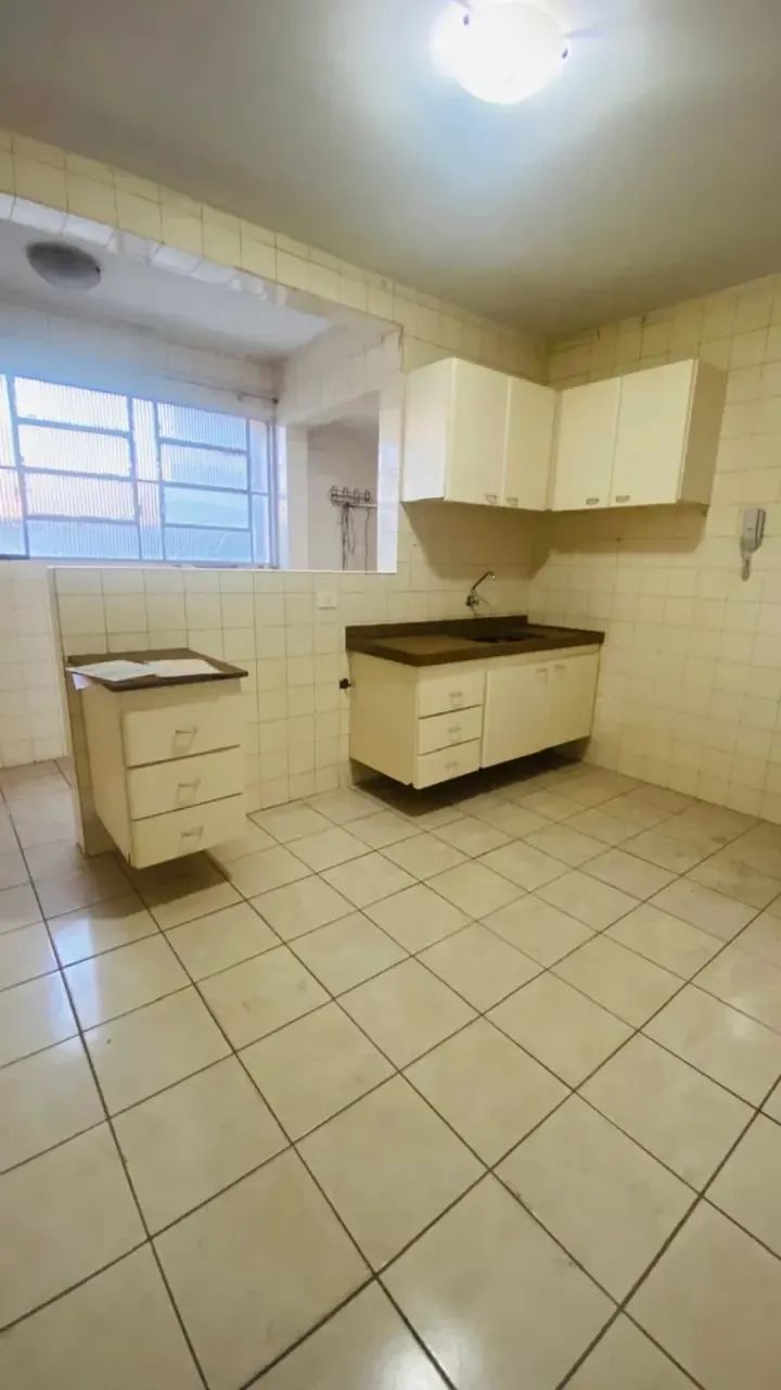 APARTAMENTO NO EDIFÍCIO ESMERALDA 2 QTS 1 BANHEIRO NO SETOR BUENO - Foto 2