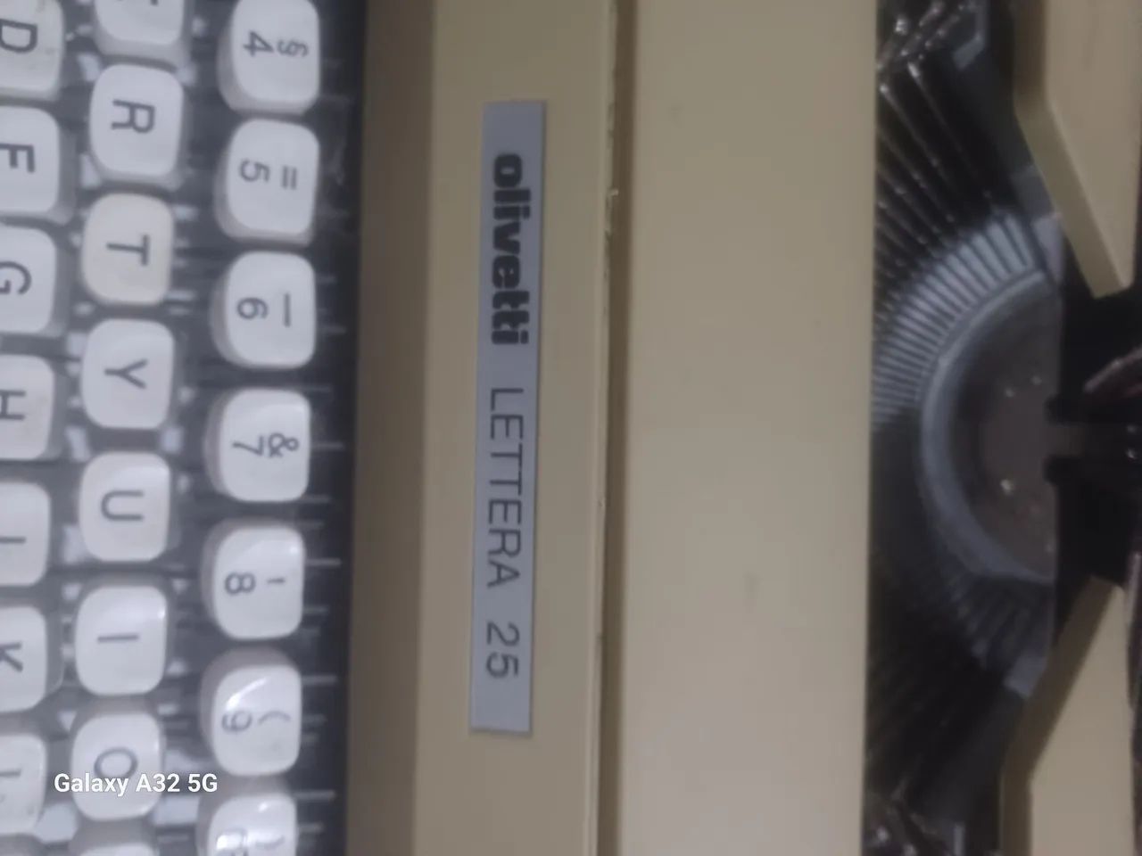 Typewriter64993725432706120