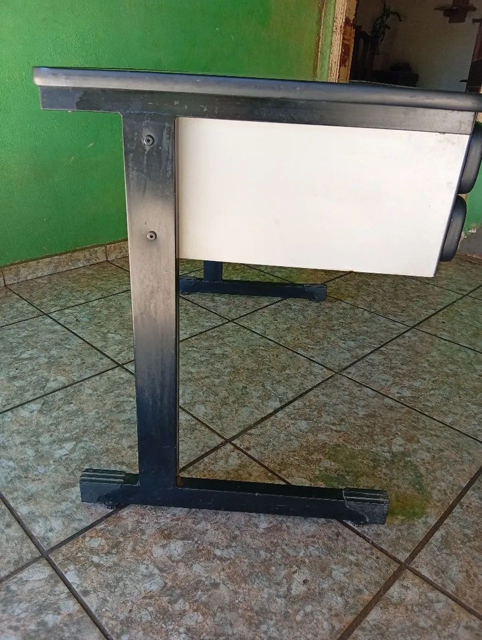MESA PARA ESCRITÓRIO  - Foto 4