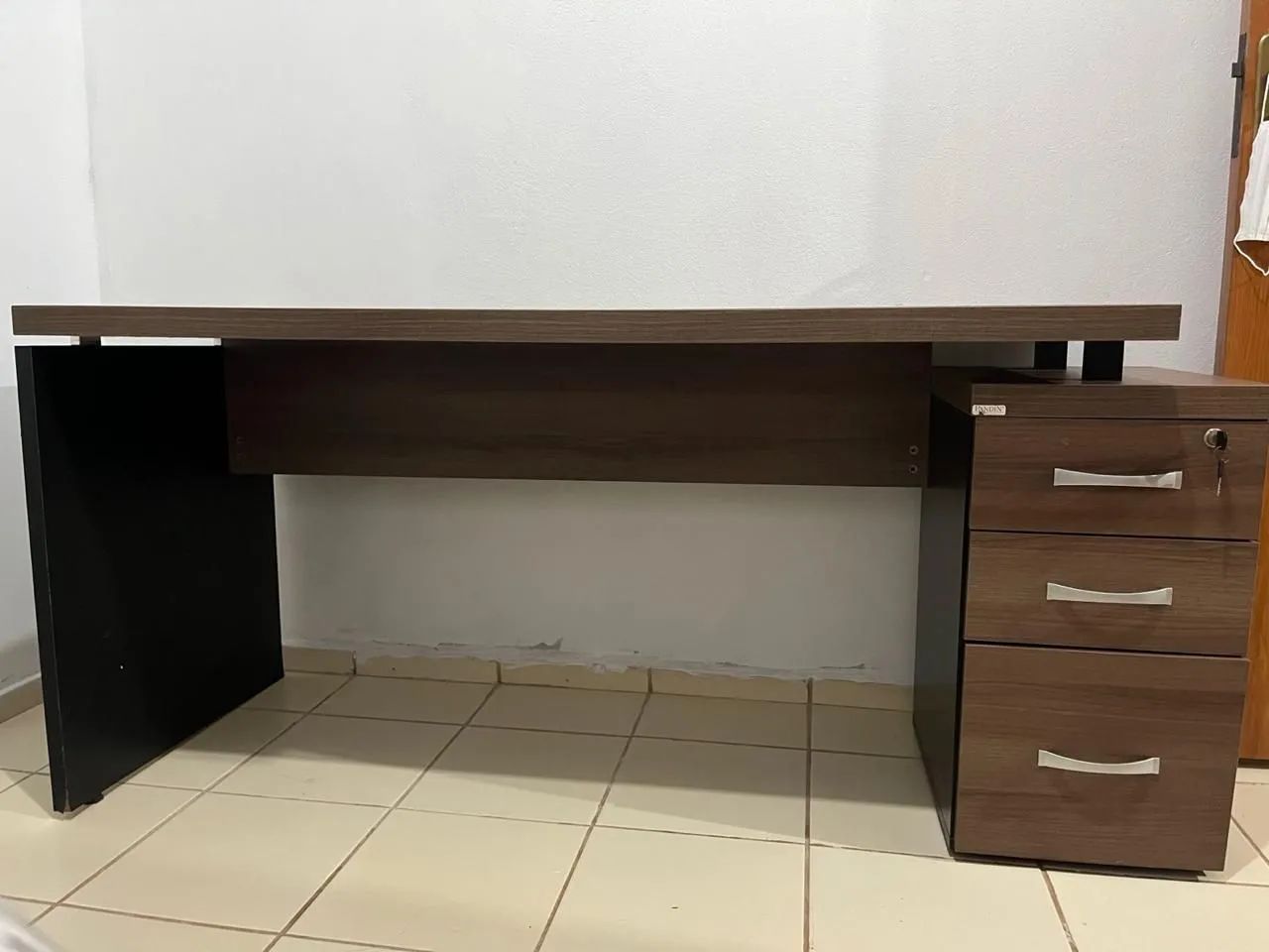 Mesa de escritório - Foto 4