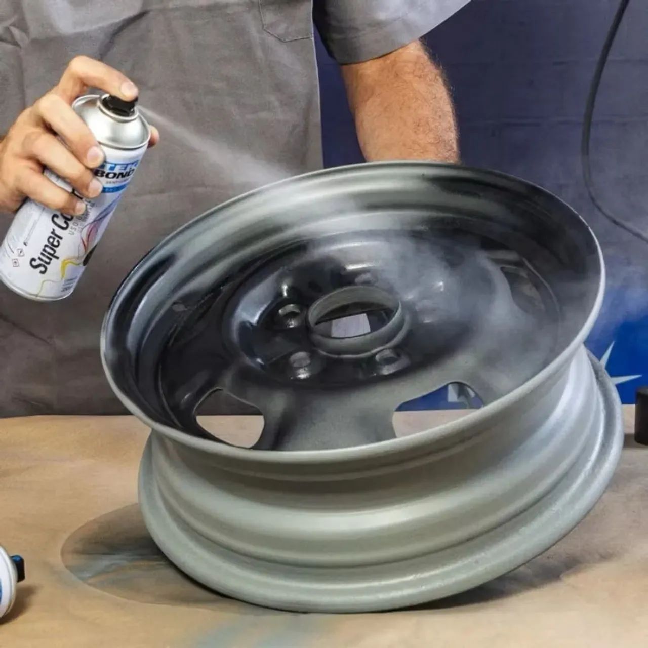 Kit Tinta Spray Tekbond Uso Geral 350ML Preto Brilhante Secagem Rápida - Foto 3