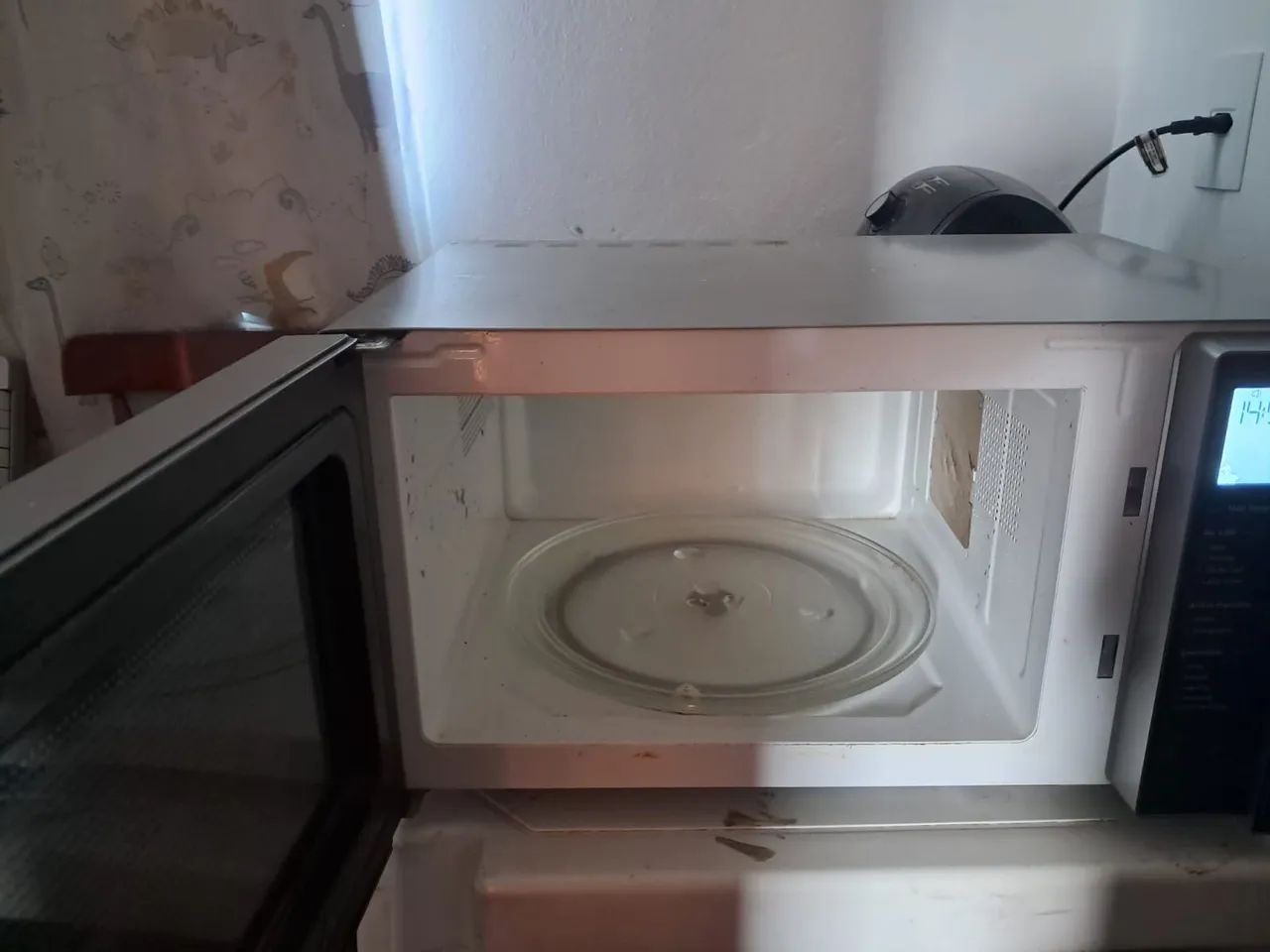 MICROONDAS BRASTEMP EM OTIMO ESTADO - Foto 2