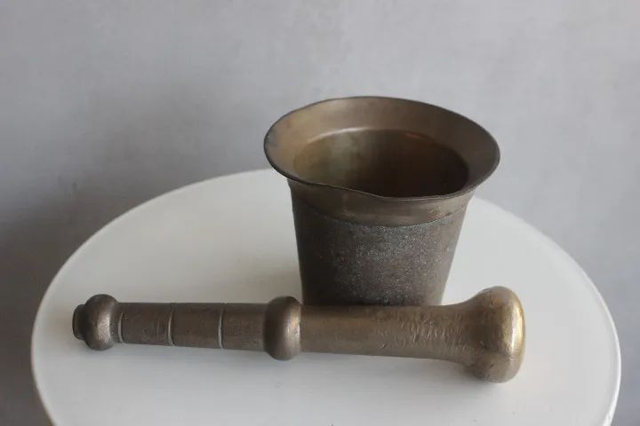 Pilão almofariz em bronze