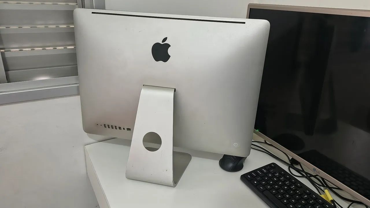 iMac 21.5