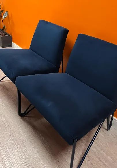 PAR DE POLTRONAS LEANING AZUL - TOK&STOK