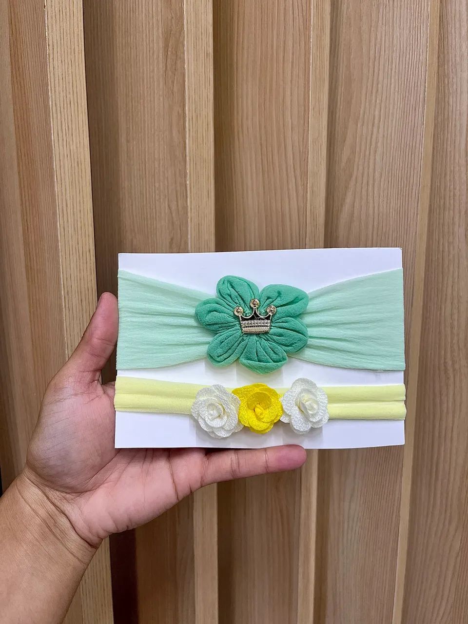  TIARAS E LAÇOS PERSONALIZADOS ?  - Foto 3