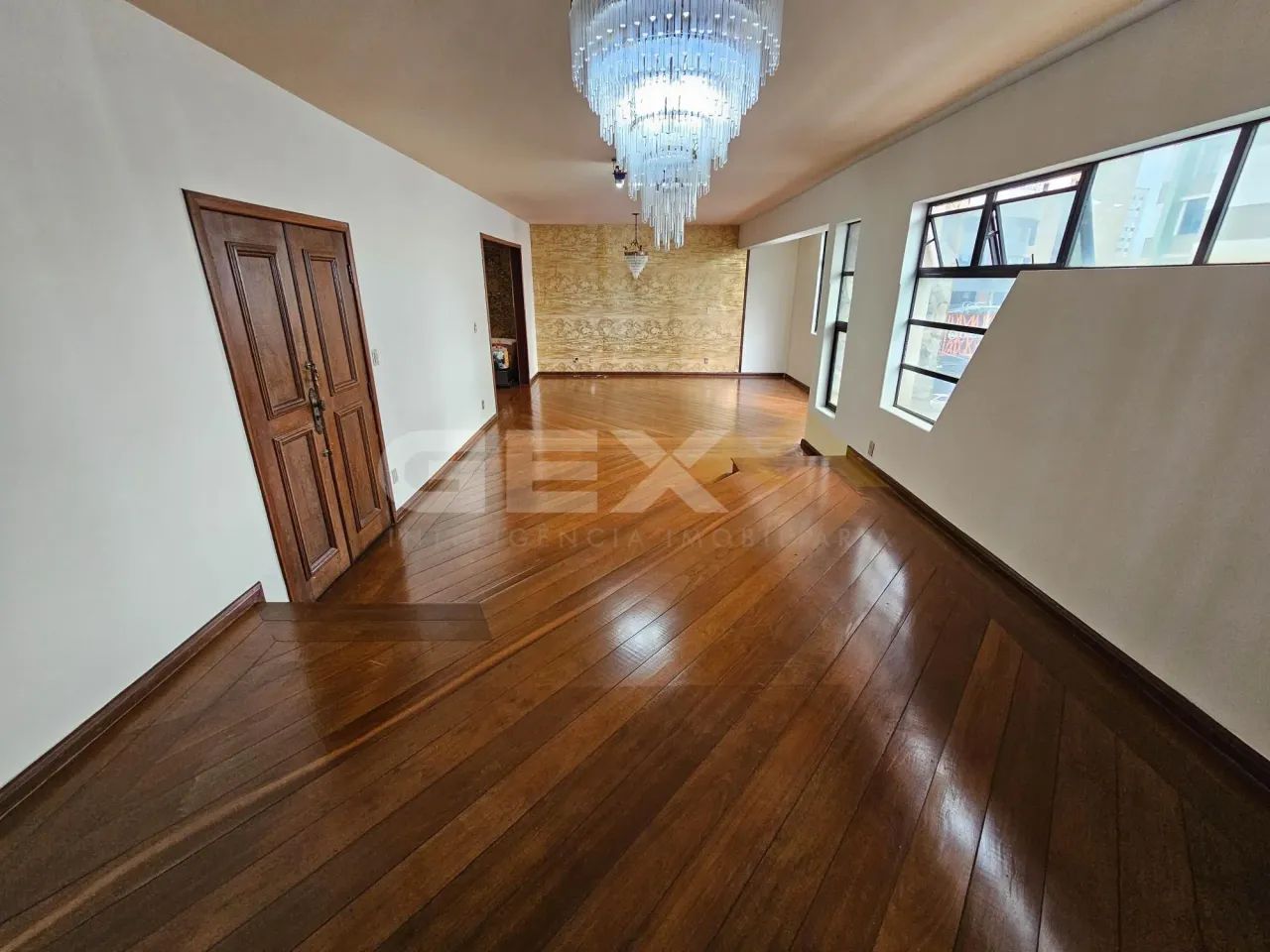 Apartamento à Venda com 04 Quartos no Centro de Divinópolis MG. - Foto 3