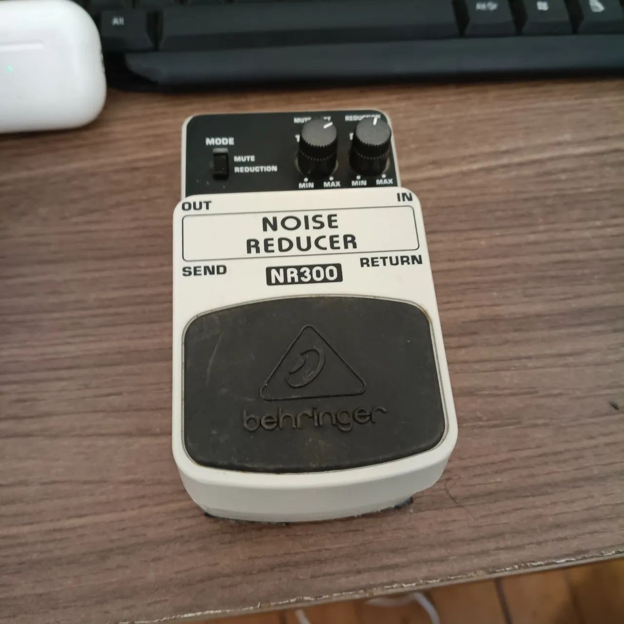 Pedal Noise Reducer Behringer