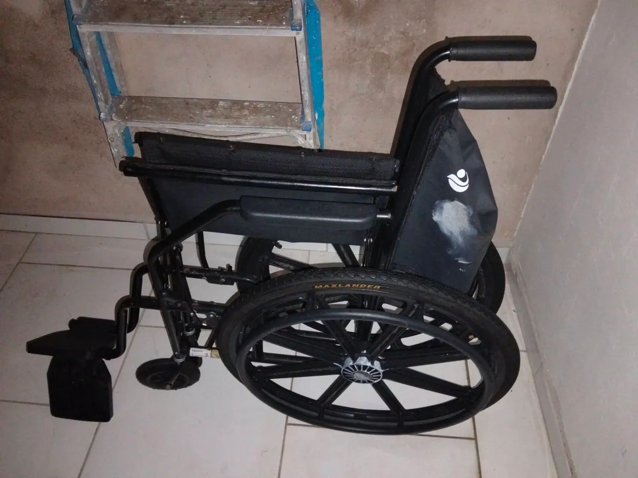 Cadeira de roda  - Foto 4