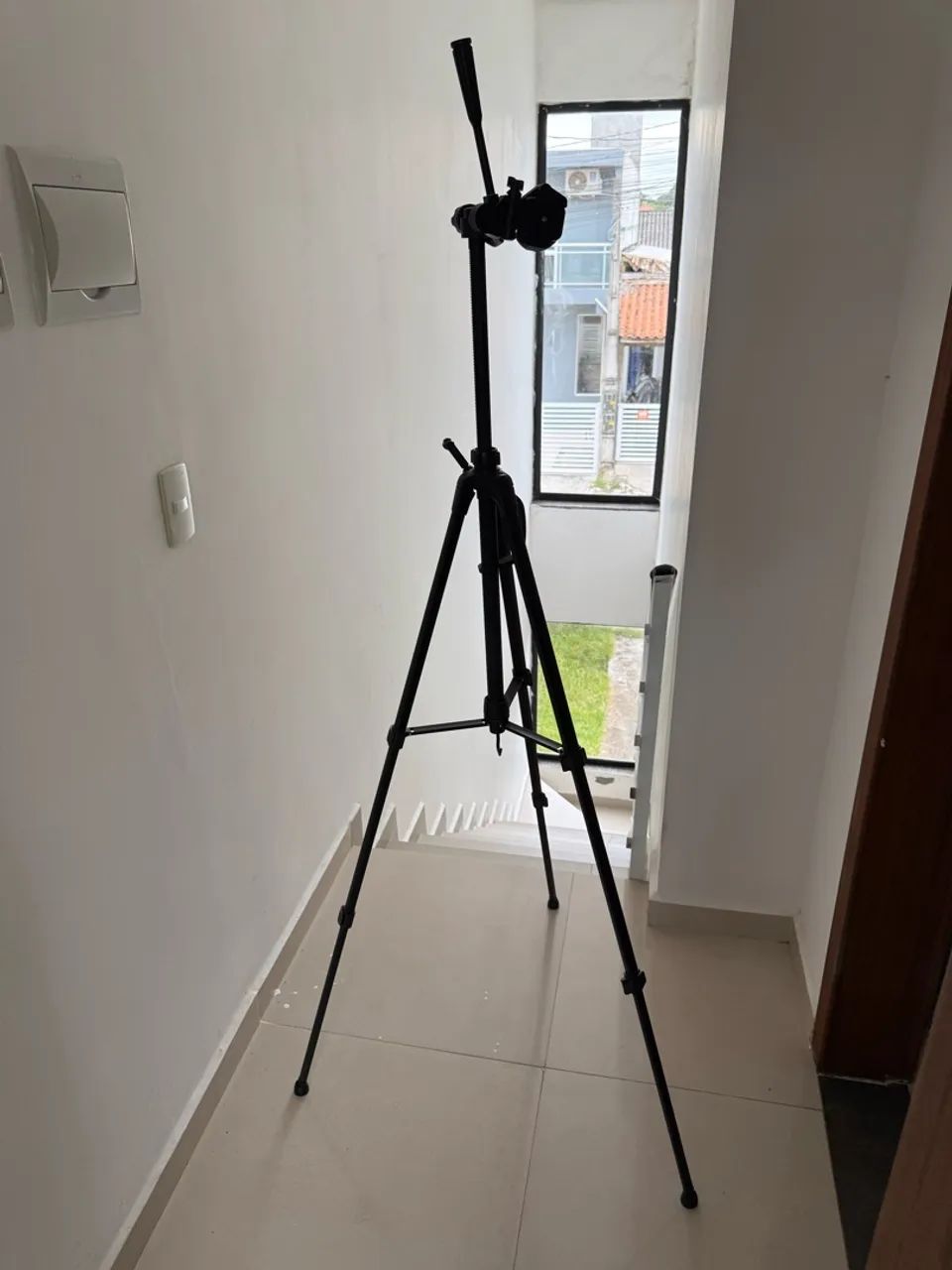 Tripé Suporte para Câmera e Celular - Foto 3