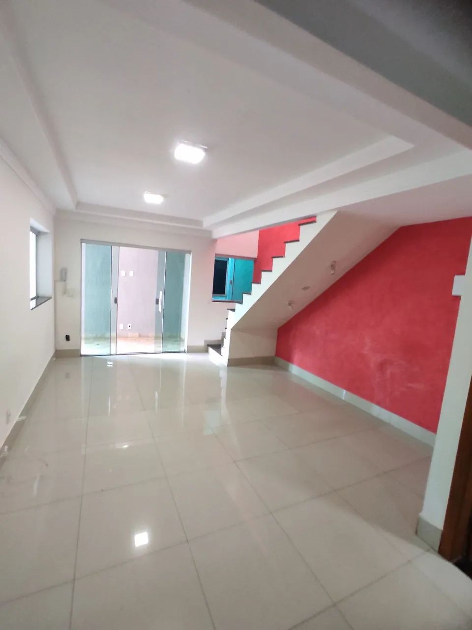 Apartamento duplex com 2 quartos qsc 19 chac 25 PERMUTO em carros - Foto 5