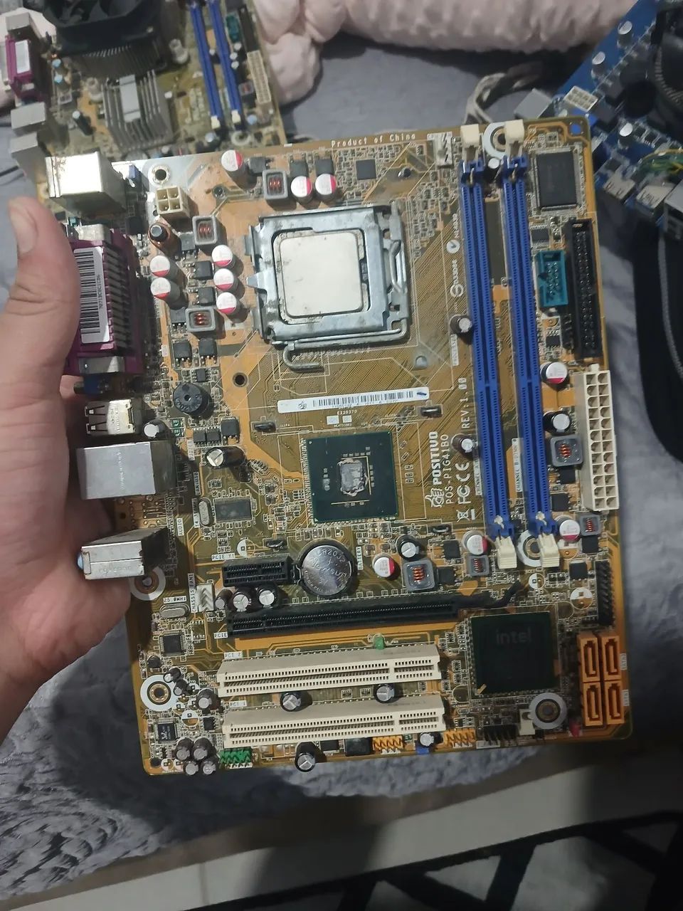 placa-mãe Positivo POS-PIG41BO
