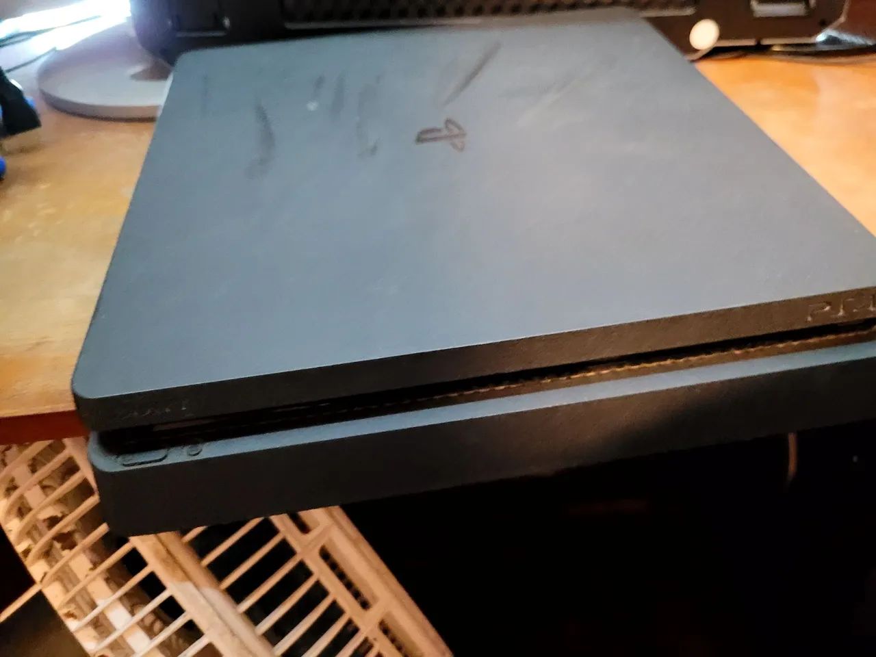 Ps4 1TB e 1 controle - Foto 3