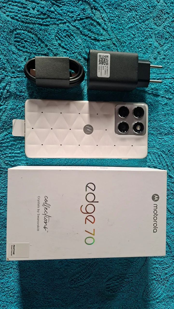 EDGE 70 versão Swaroviski 