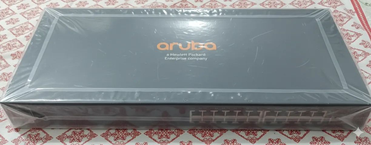 Switch HPE Aruba Layer 3 10 GbE 24G 4SFP+ 2930F JL253A (VALOR A COMBINAR) - Foto 2