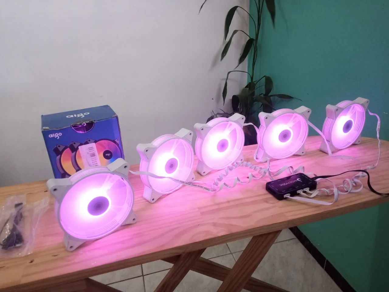 Fans com controladora aigo Ar12 brancas! - Foto 2