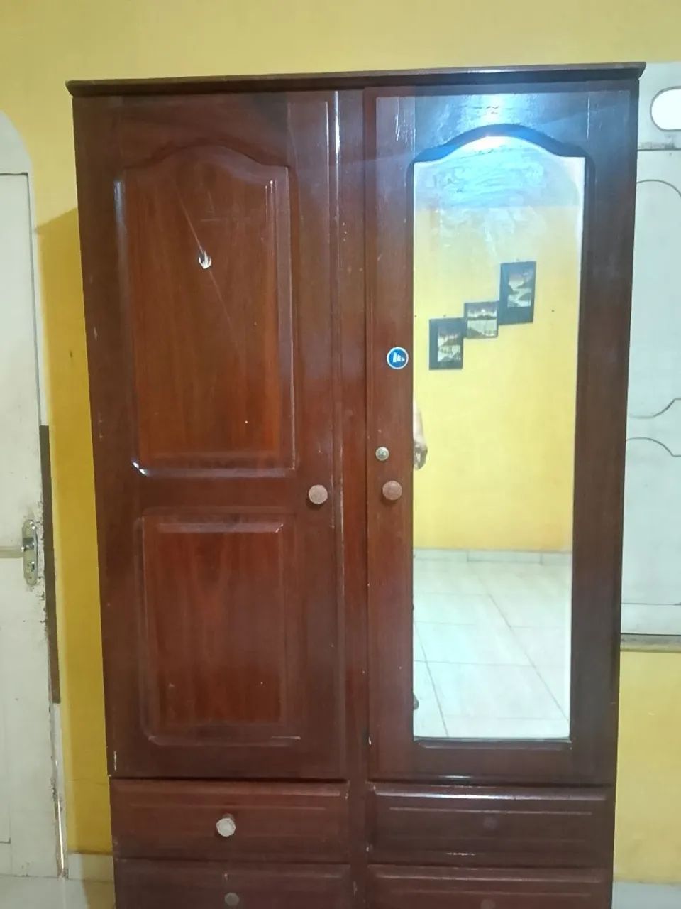 Guarda roupa de madeira  - Foto 2