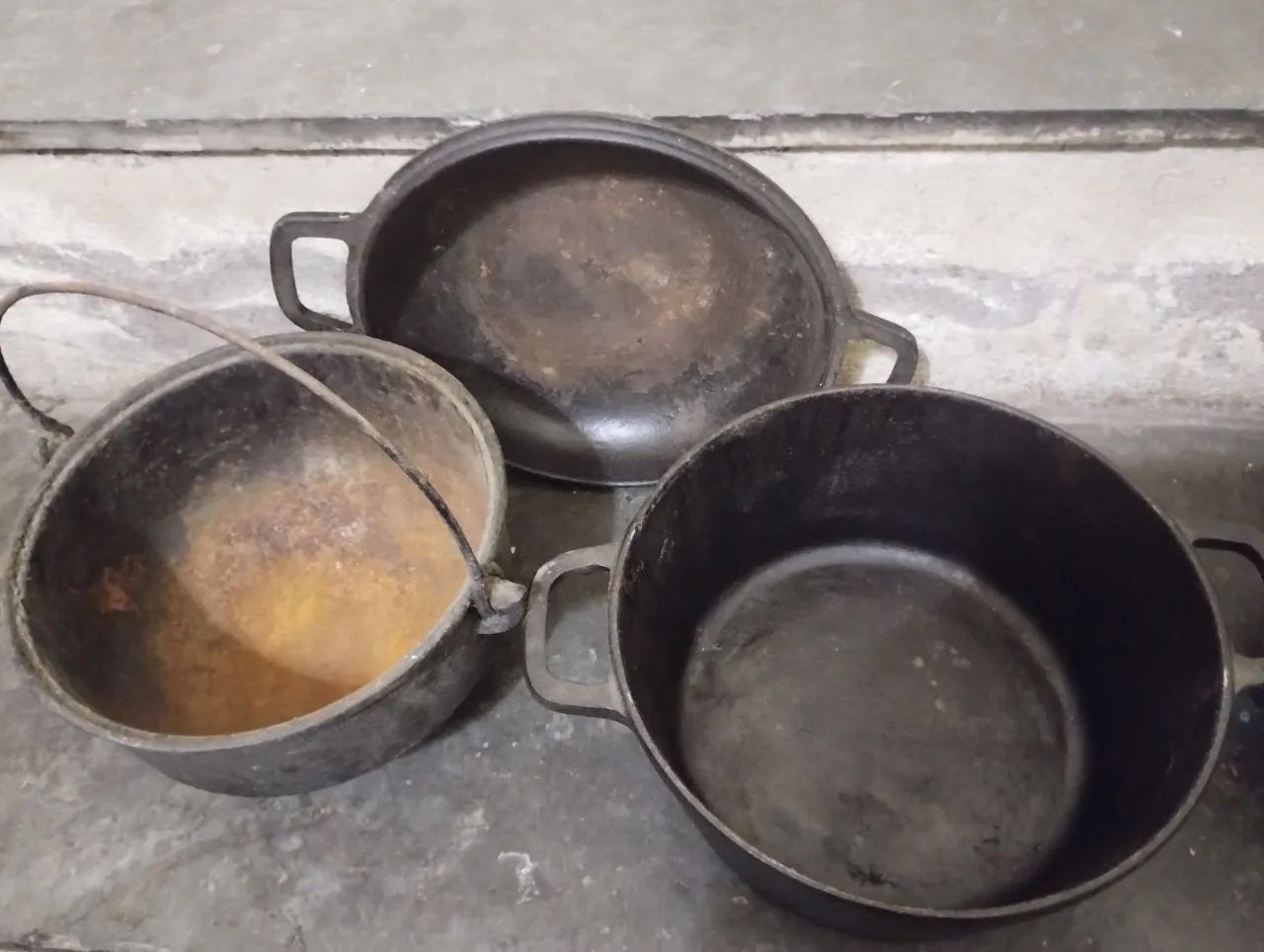 Antigas Panelas de Ferro. - Foto 3