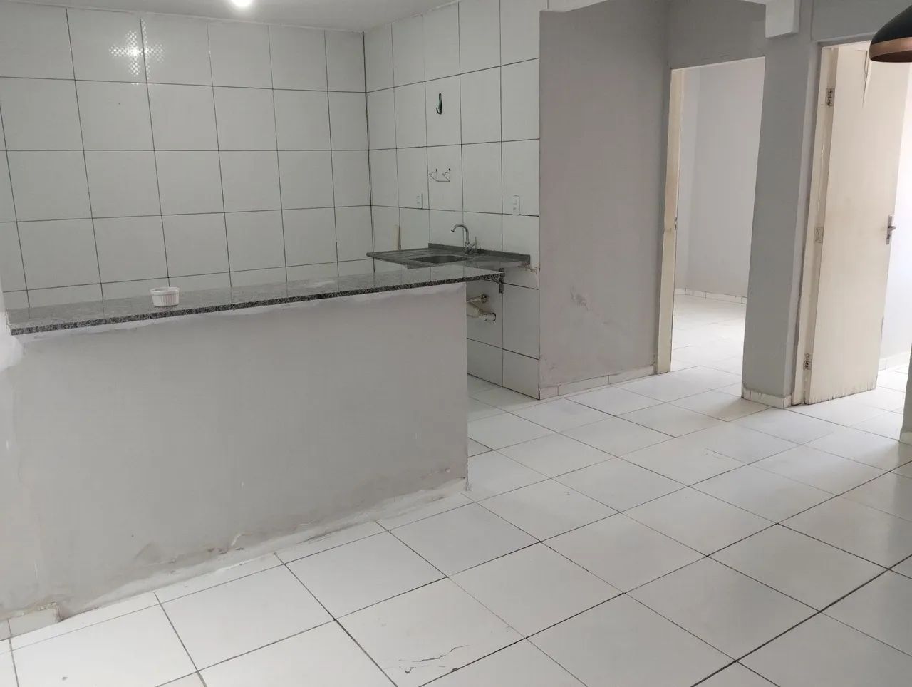 ALUGO APARTAMENTO NO CONJUNTO EMÍLIO FALCÃO