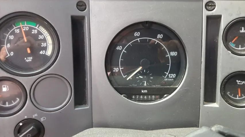 Ford Cargo 815 2002 - Foto 2