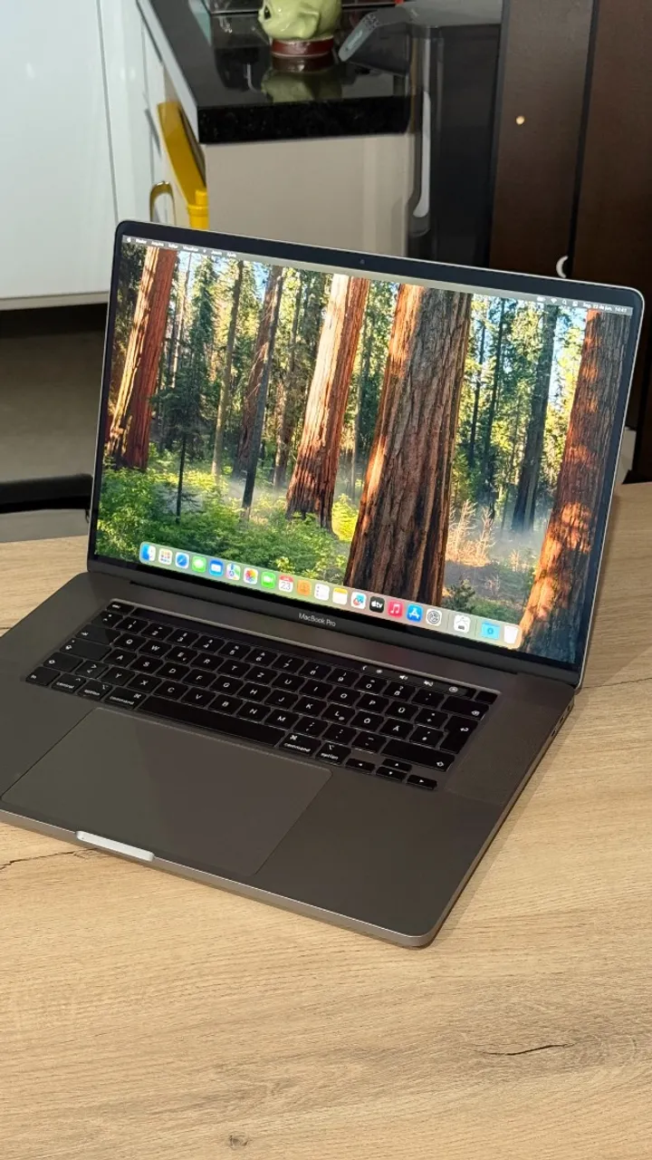 MacBook Pro 16 2019 | 16GB Ram | Intel Core i7 | 512GB SSD - Loja