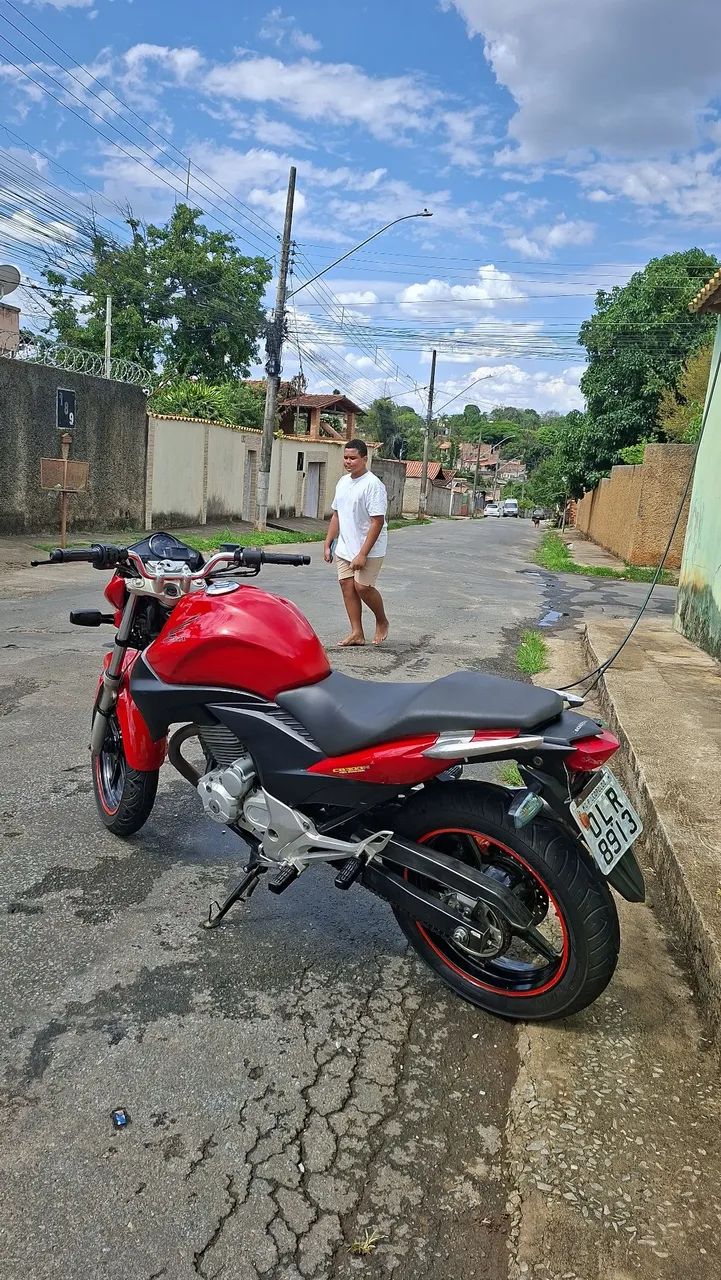 Cb 300r impecavel