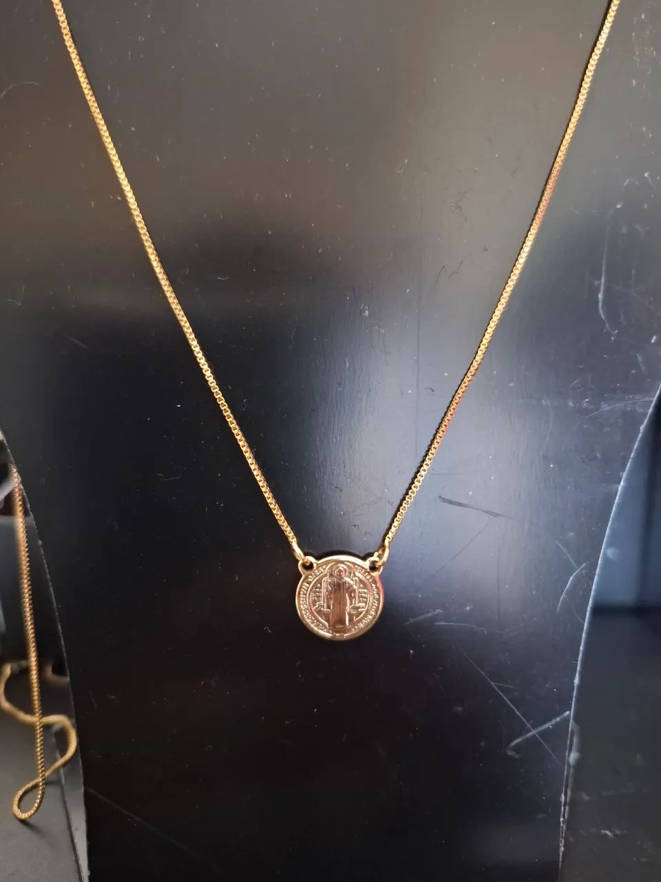 Escapulário São Bento Banhado a Ouro 18K  - Foto 3