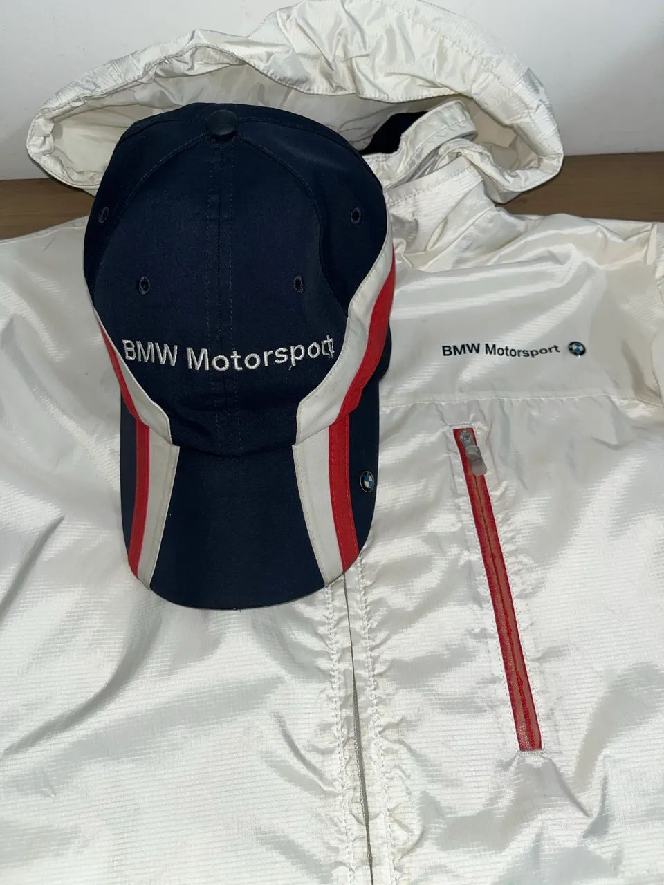 Conjunto ( BLUSA e BONÉ ) BMW motorsport 