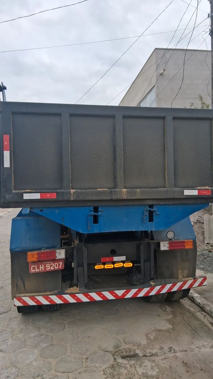 Caminhão truck caçamba  - Foto 2