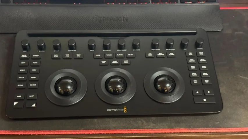 Blackmagic Design DaVinci Resolve Micro Color Panel: - Foto 2