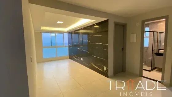 RO - Vania Vidal Candeias  Apartamento reformado com vista para o mar e lazer completo