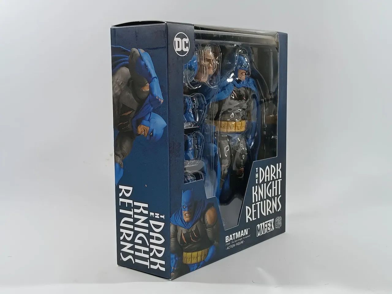 Batman Triumphant TDKR Mafex Medicom Toy  - Foto 3