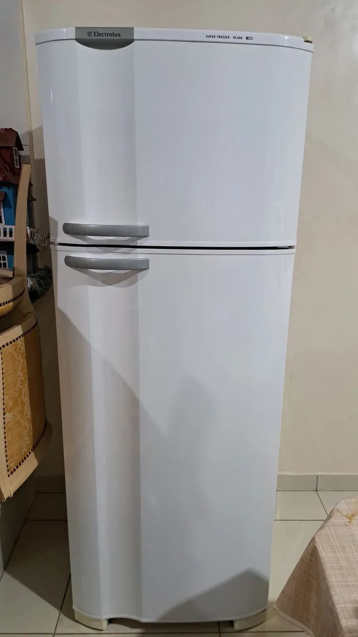 Geladeira Branca Electrolux 