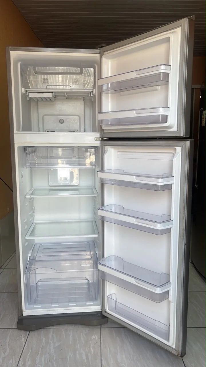 Geladeira Electrolux inox  - Foto 3