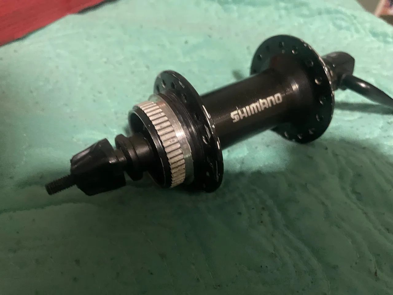 Cubo dianteiro shimano