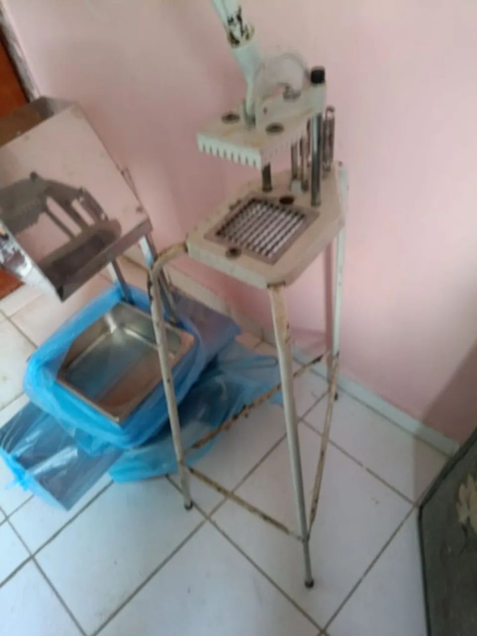  VENDE-SE KIT COMPLETO PARA BATATA FRITA E PASTEL!  - Foto 2