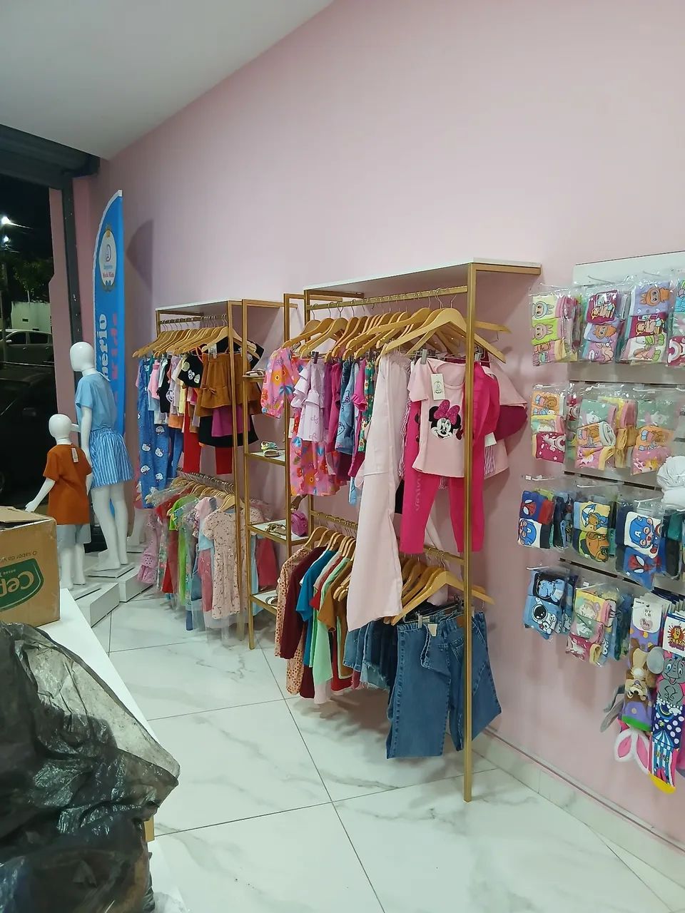 Arara coluna com estante  - Foto 4