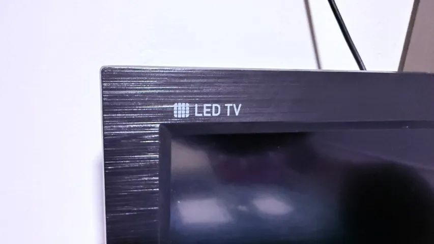 TV CCE 32 polegadas funcionando - Foto 2