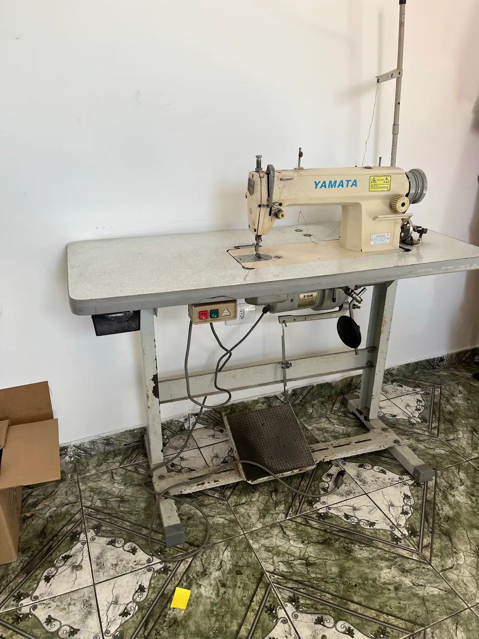 Máquina de costura  - Foto 3