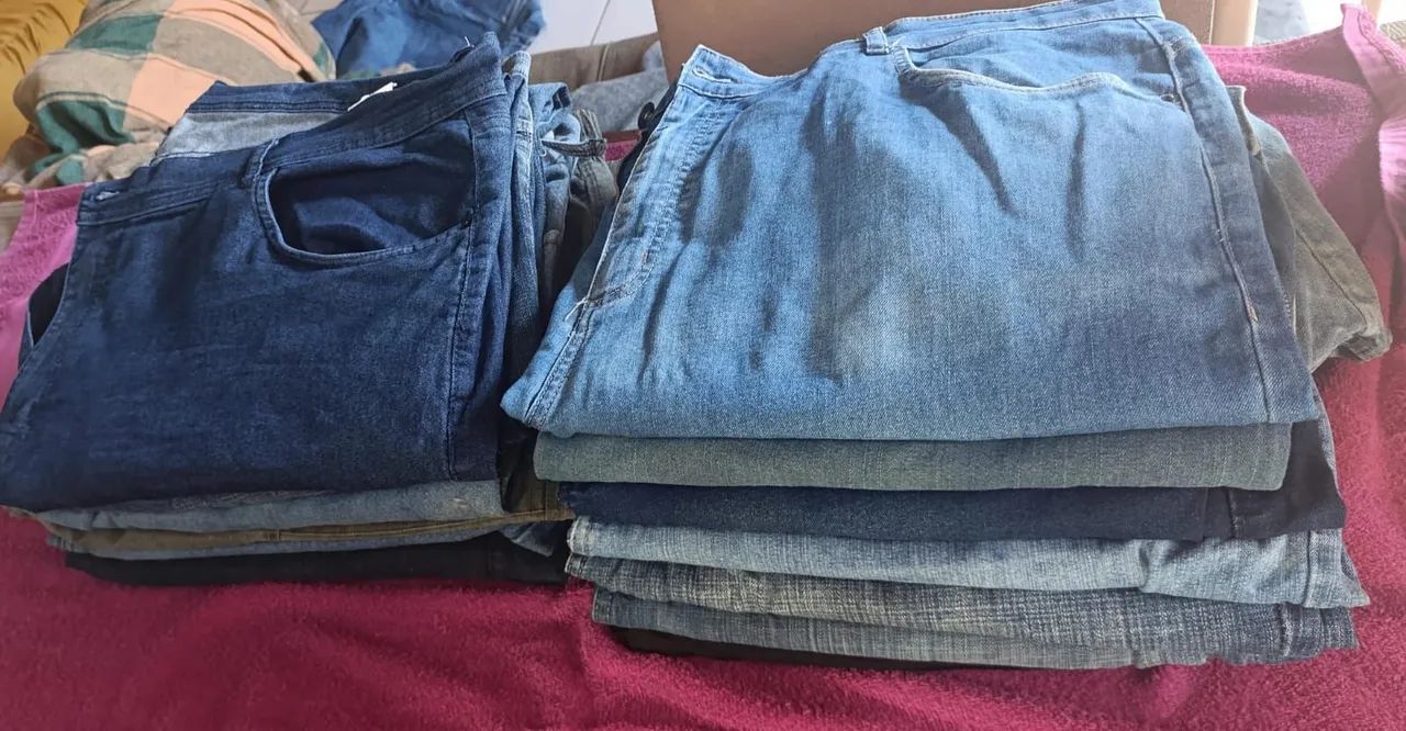 Vendo calça tamanho 52/65