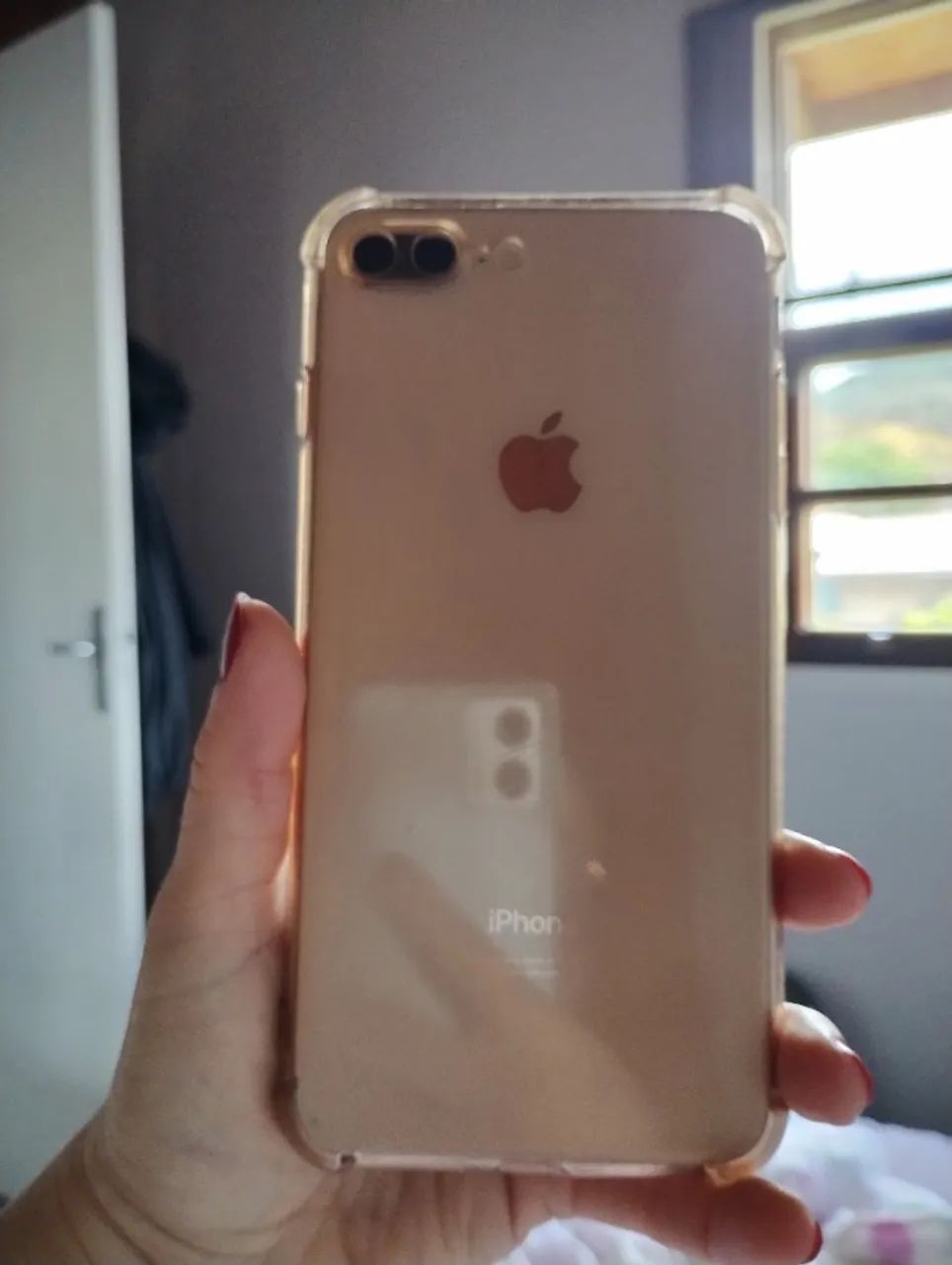 iPhone 8 plus dourado  - Foto 2