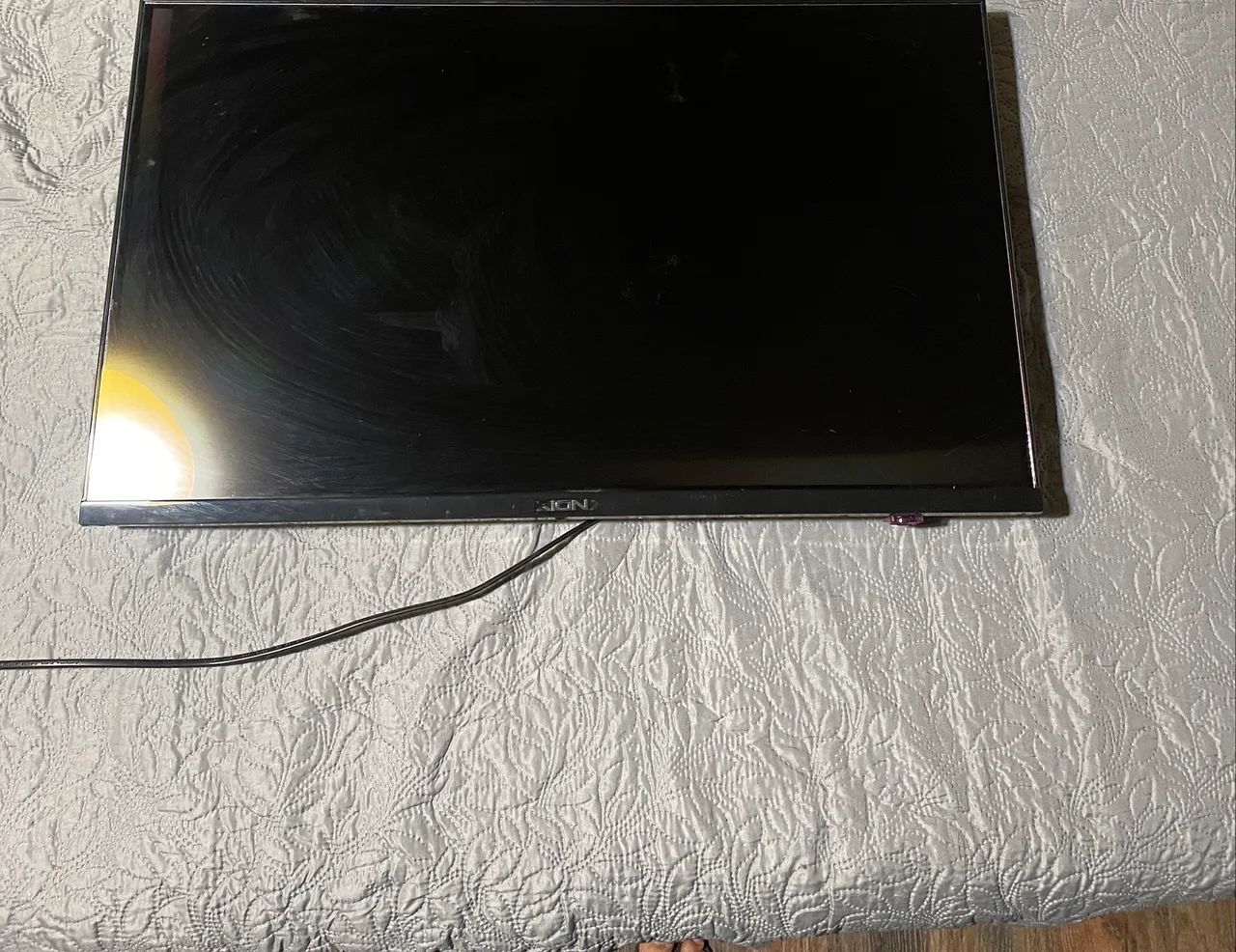 TV smart 32 pol XION