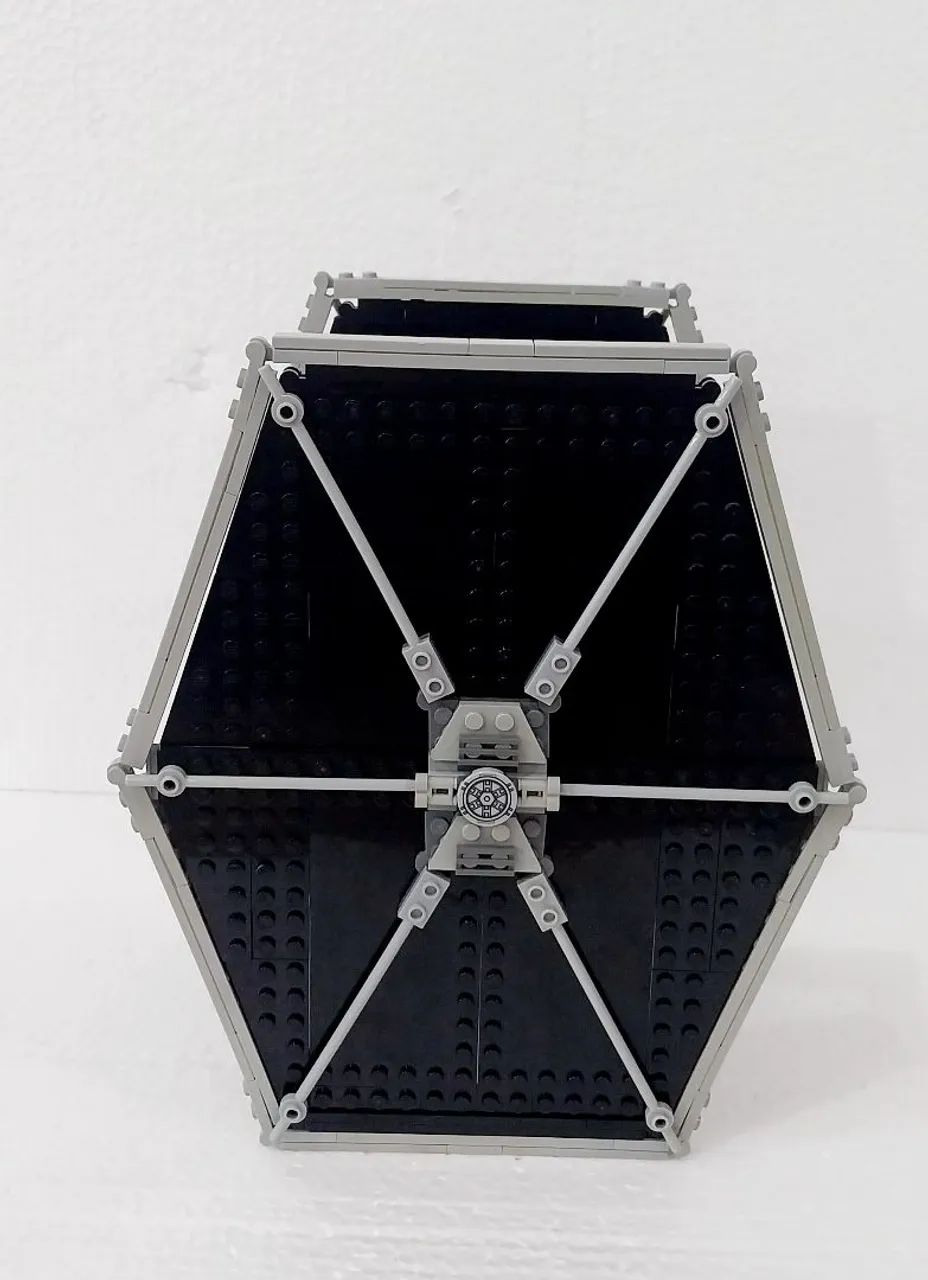 LEGO Star Wars TIE Fighter (9492) - Foto 2